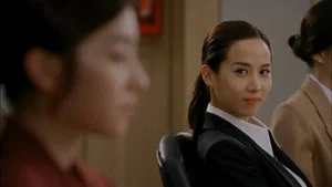 离婚律师恋爱中 第 1 集剧照