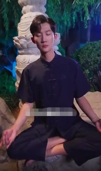 我的六個絕色師姐(2023)海報