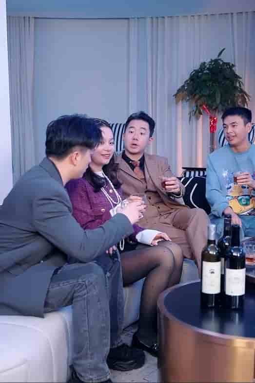 重逢傅总红了眼雨中卑微示爱(2025)海报