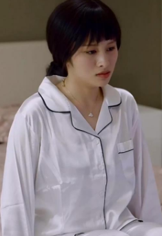 絕頂重生的女人(光頭的女人)(2023)海報