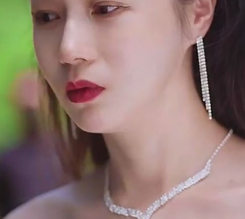 霸道女總裁的超級尊王(2023)海報